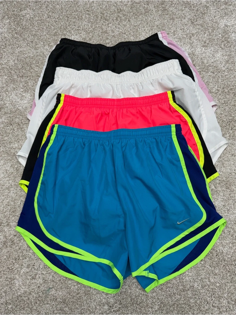 Nike Women’s Dri-Fit Tempo Running Shorts Bundle 4 pair size Medium